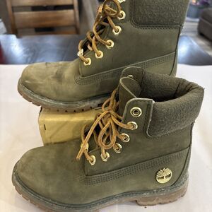 Timberland 6 Inch Premium Dark Green Gold Accents Boots Women's Sz 6.5 Work Boot